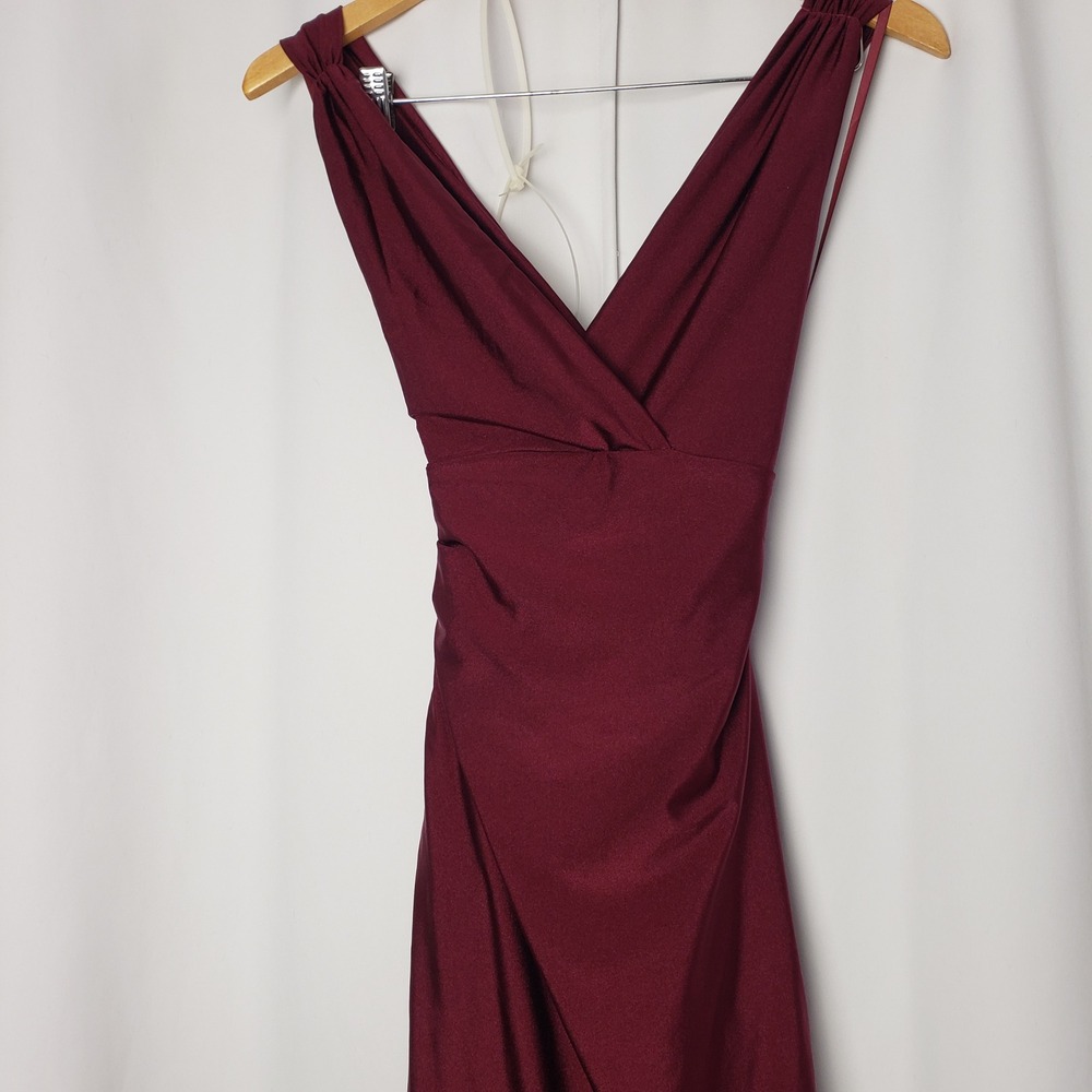 La Femme Burgundy Ruched Open Back V-Neck Formal Gown Dress Size 2 - Picture 3 of 11